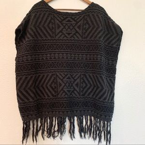 Women’s Sweater Poncho Black Fringe Medium